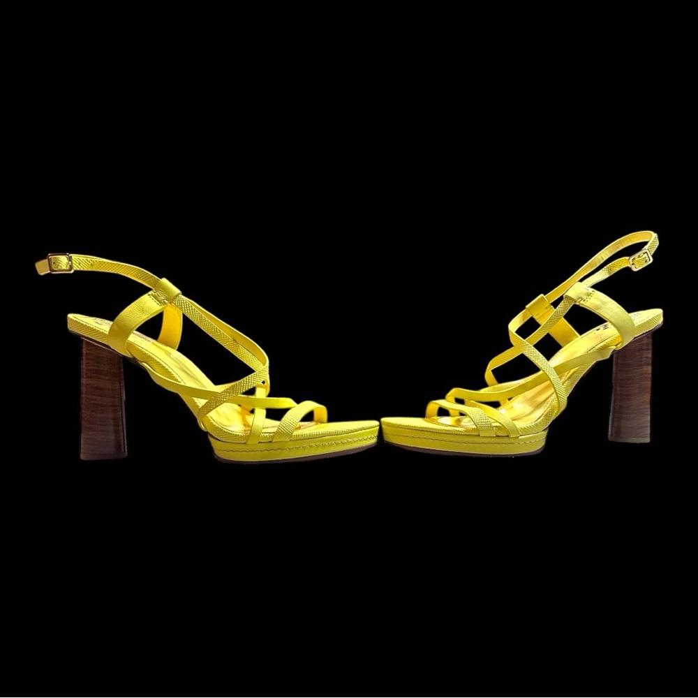 🎉HP ⭐️ EUC Vince Camuto Neolette Dress Sandal in
Primrose Yellow. Size 8/38.5 - Picture 4 of 11